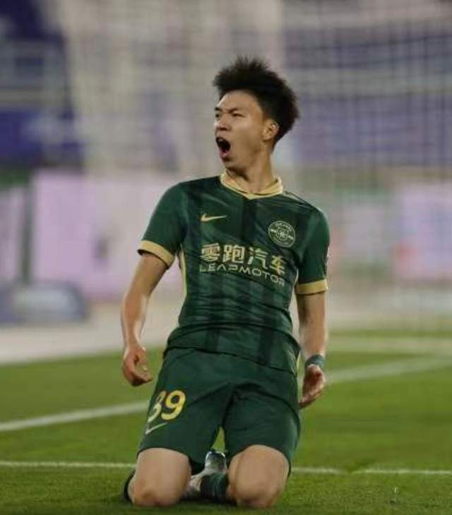 卧槽！詹姆斯跟湖人的矛盾，2021年就发生了...