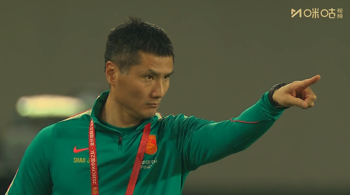 乐鱼体育ESPN记者：皇马为琼阿梅尼标价9000万欧，今夏或出售他；邮报：曼联未来数月可能会和B费进行新合同谈判