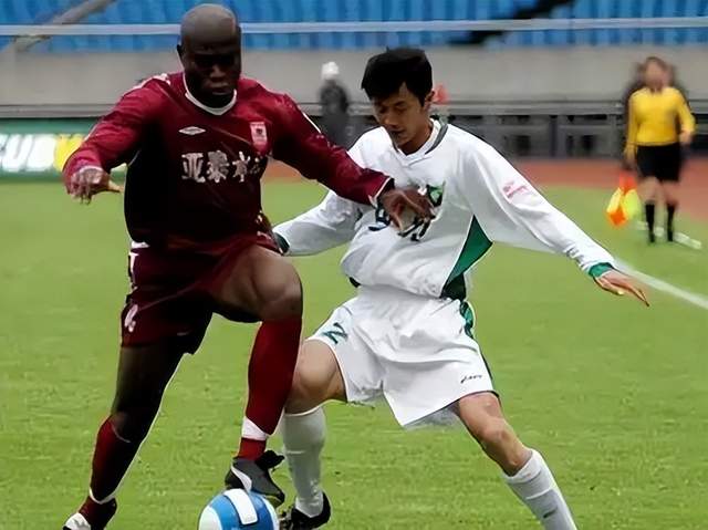 乐鱼体育ESPN记者:皇马为琼阿梅尼标价9000万欧,今夏或出售他;邮报:曼联未来数月可能会和B费进行新合同谈判